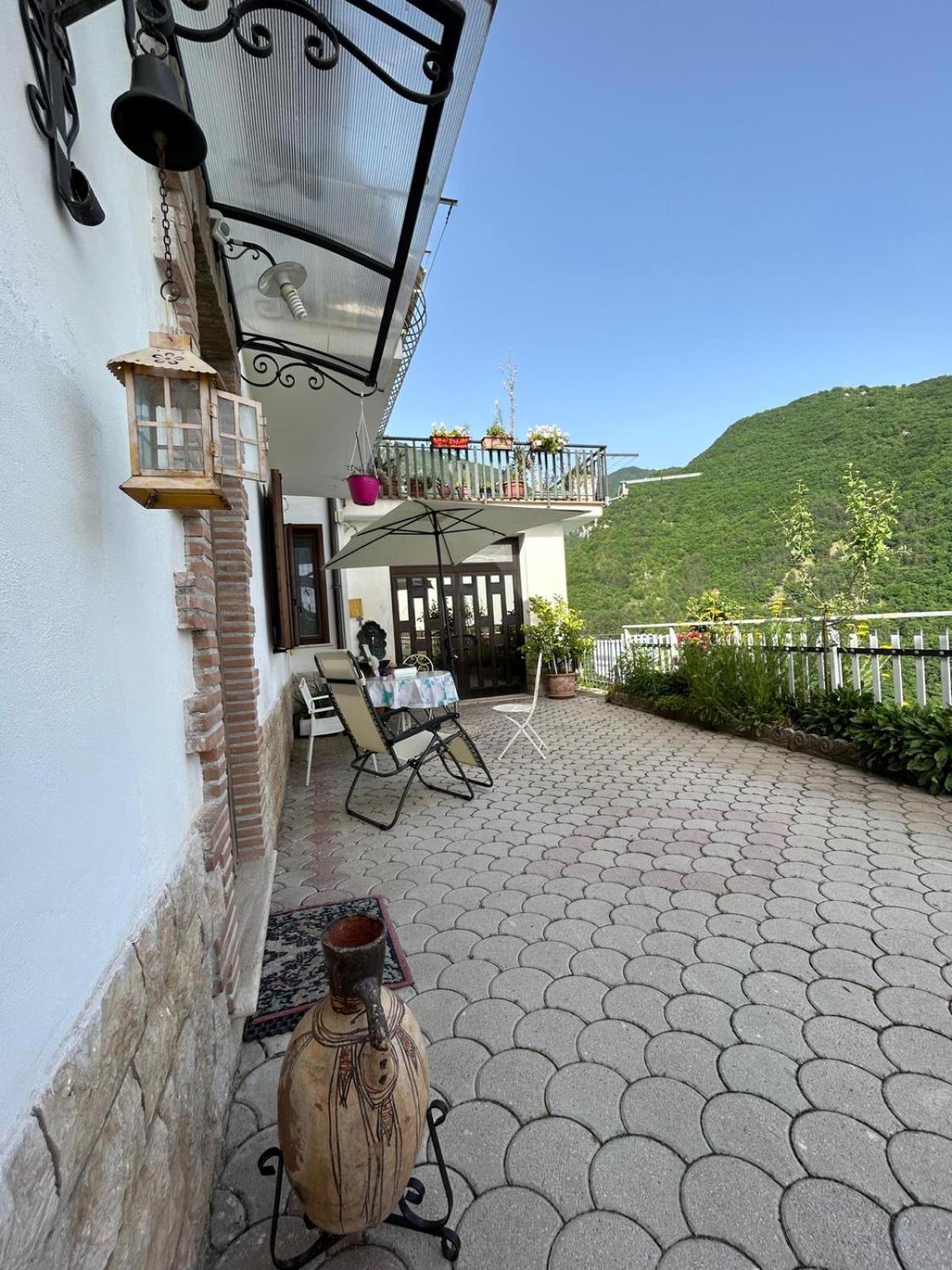 Casa San Giacomo Poggio Bustone 外观 照片