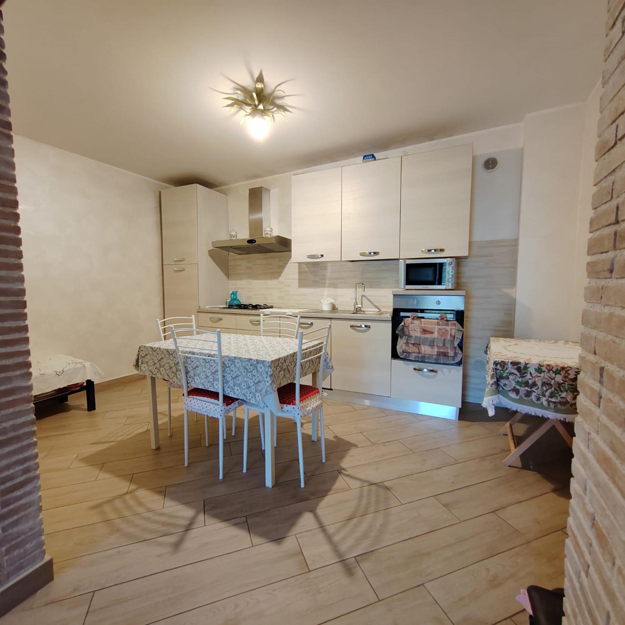 Casa San Giacomo Poggio Bustone 外观 照片