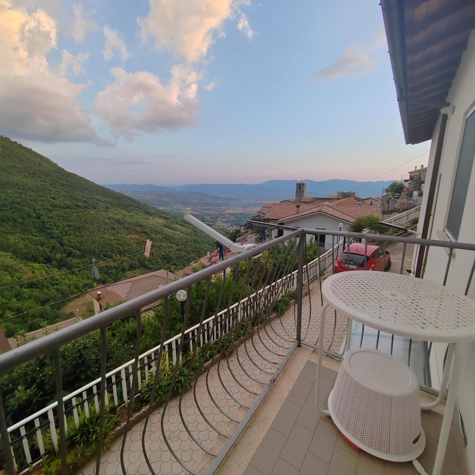 Casa San Giacomo Poggio Bustone 外观 照片