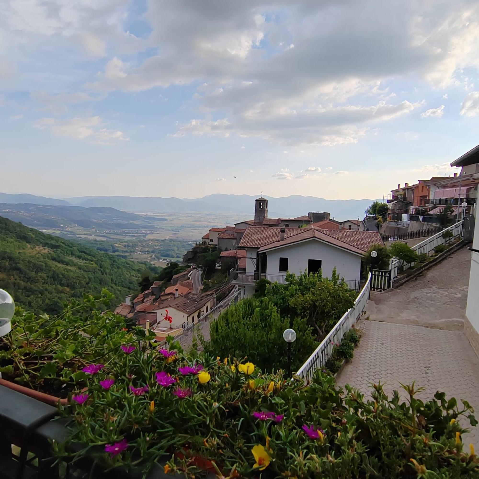 Casa San Giacomo Poggio Bustone 外观 照片
