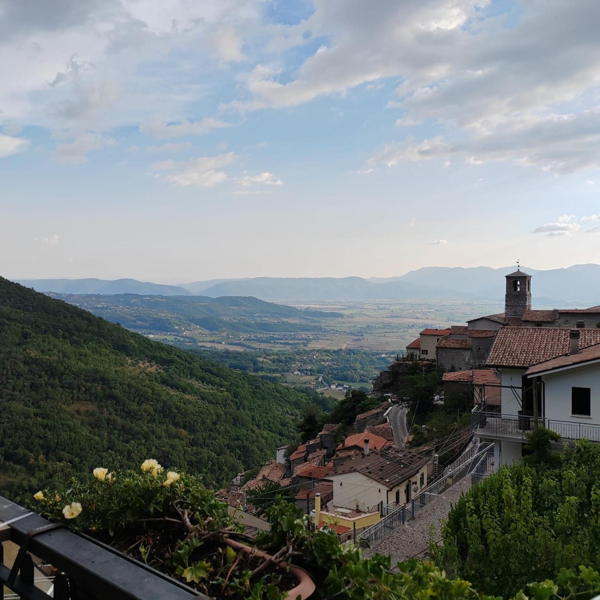 Casa San Giacomo Poggio Bustone 外观 照片