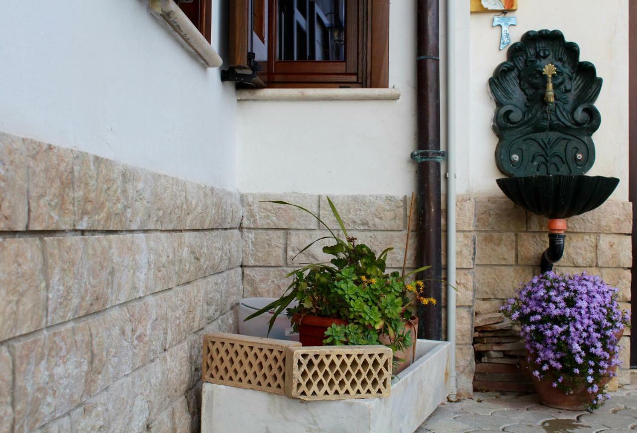 Casa San Giacomo Poggio Bustone 外观 照片